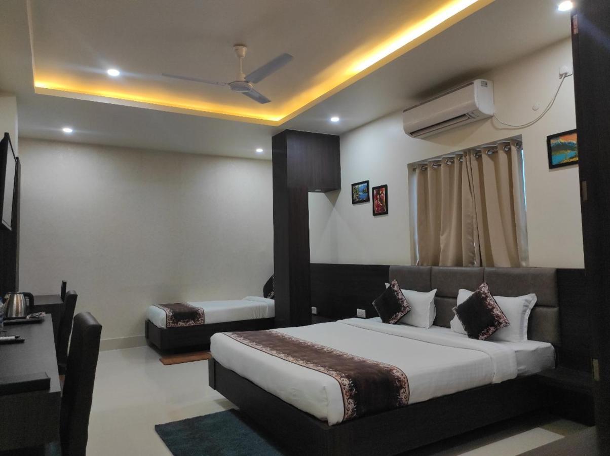 Hotel Paradise - Biswanath Chariali Bishnath Exterior photo