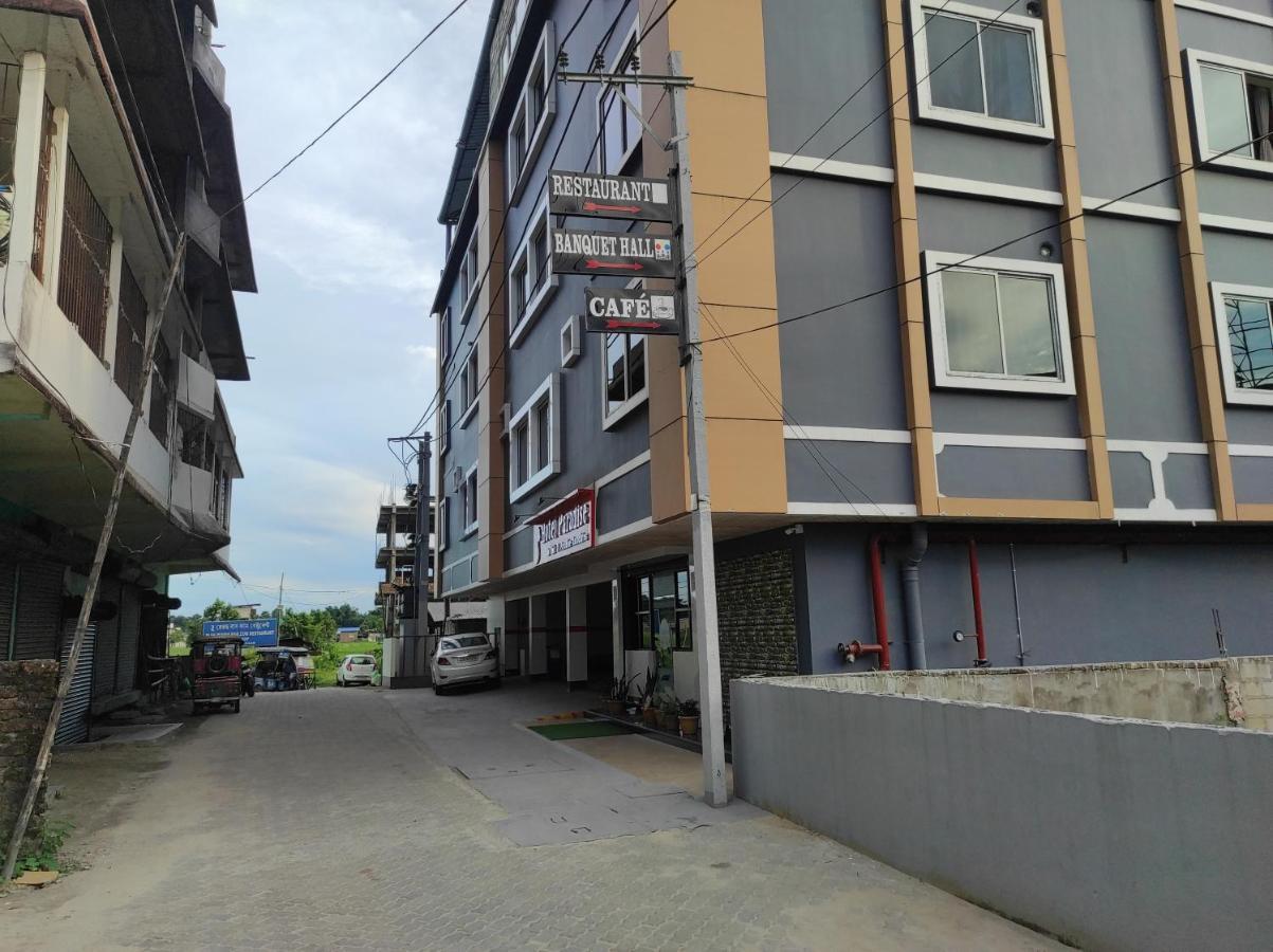 Hotel Paradise - Biswanath Chariali Bishnath Exterior photo