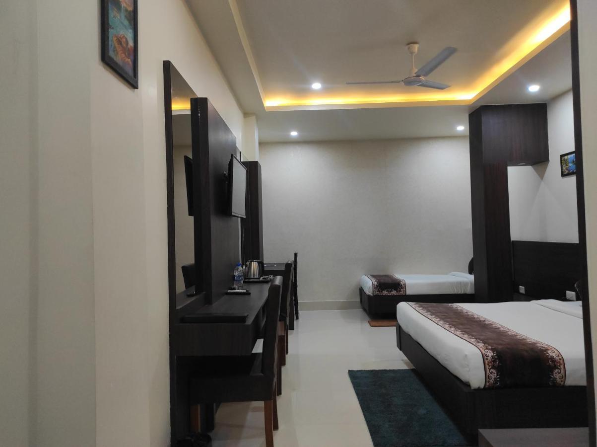 Hotel Paradise - Biswanath Chariali Bishnath Exterior photo