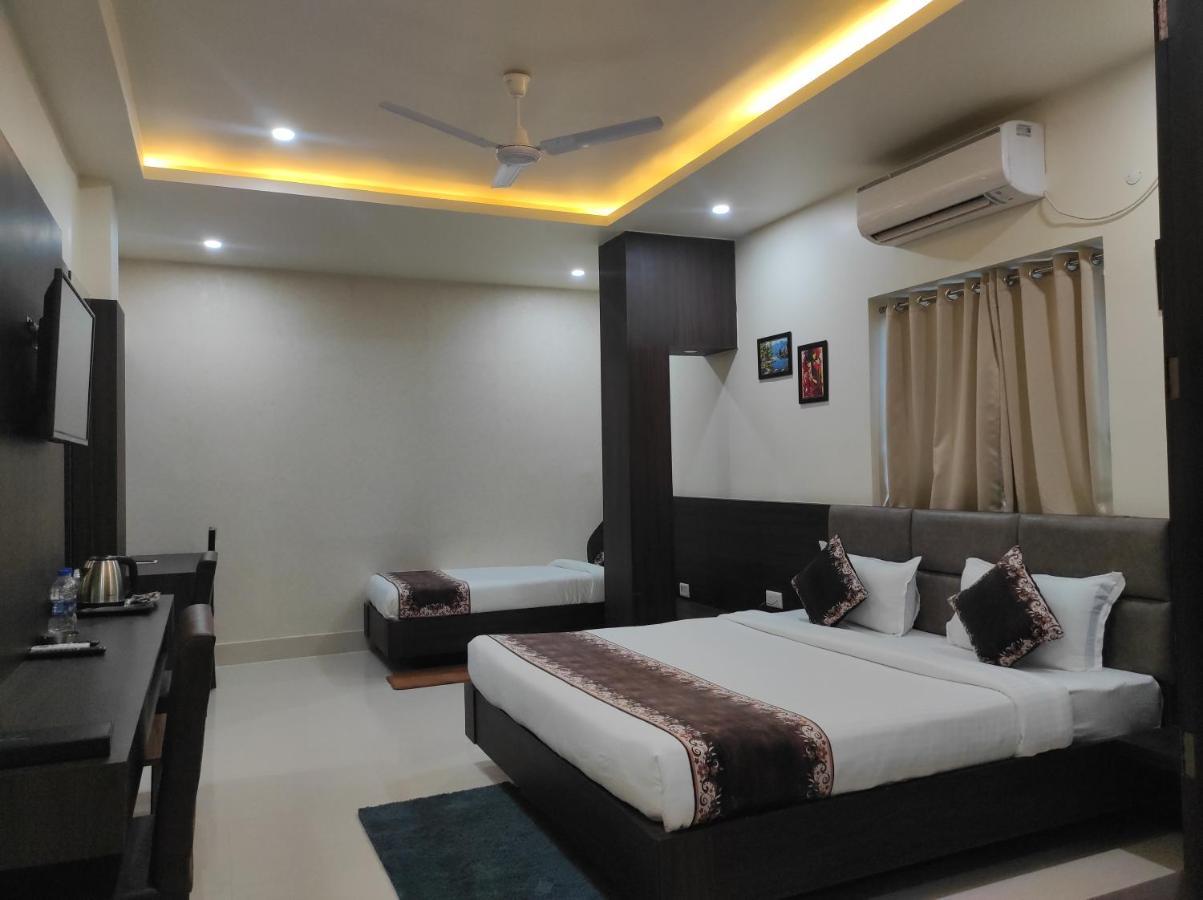 Hotel Paradise - Biswanath Chariali Bishnath Exterior photo